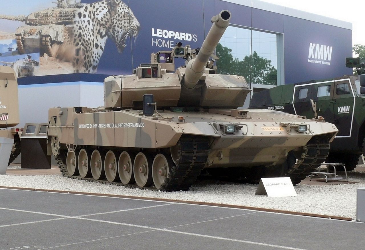 1280px-Leopard_2_A7,_Eurosatory_2010.jpg