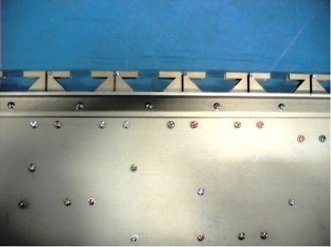 Fabricated triplate dipole arrays, section of dipole linear array.jpg