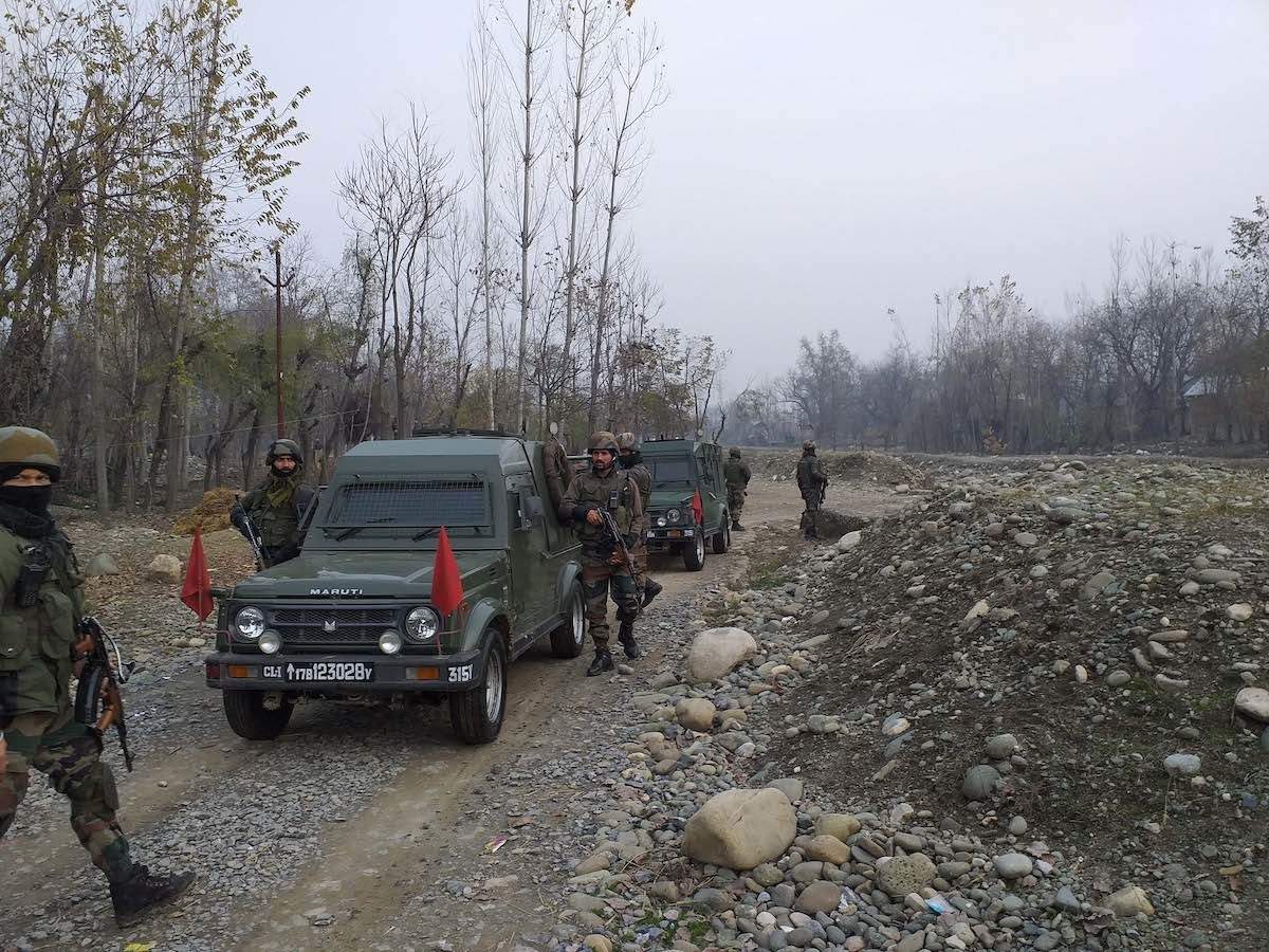 four-soldiers-injured-in-grenade-attack-by-militants-in-jammu-and-kashmirs-anantnag.jpg