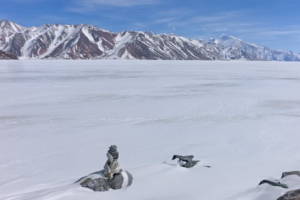 Frozen-Pangong-Tso-Lake-During-Winter.jpg