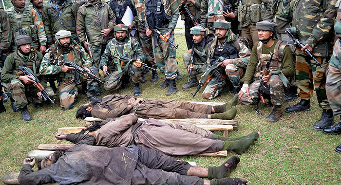 Indian Army kills Pakis2.jpg