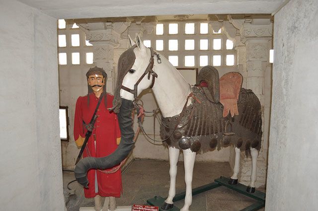 Maharana-Pratap-With-Chetak-Horse.jpg