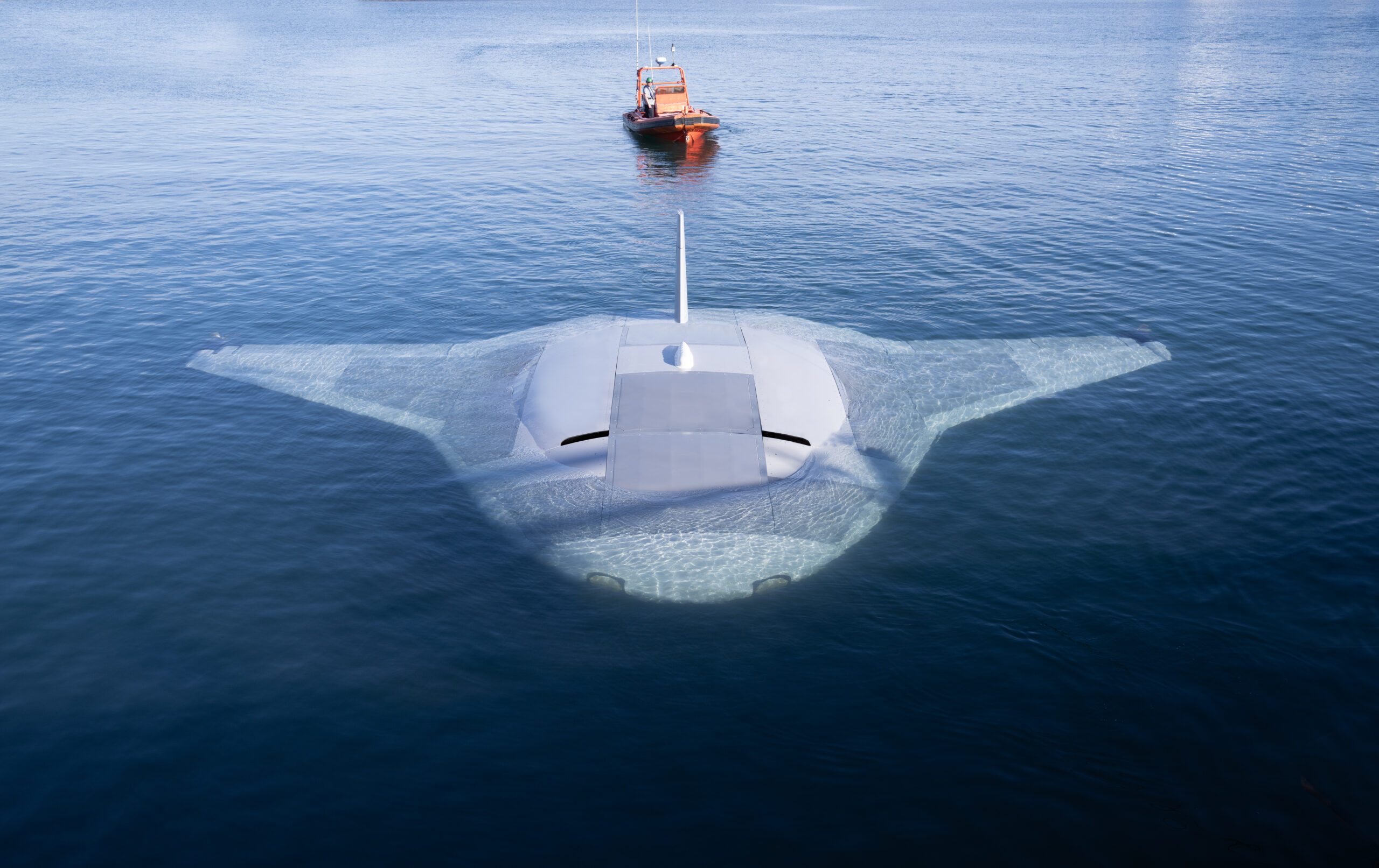 Manta-Ray-UUV-in-water-testing-2-scaled.jpg