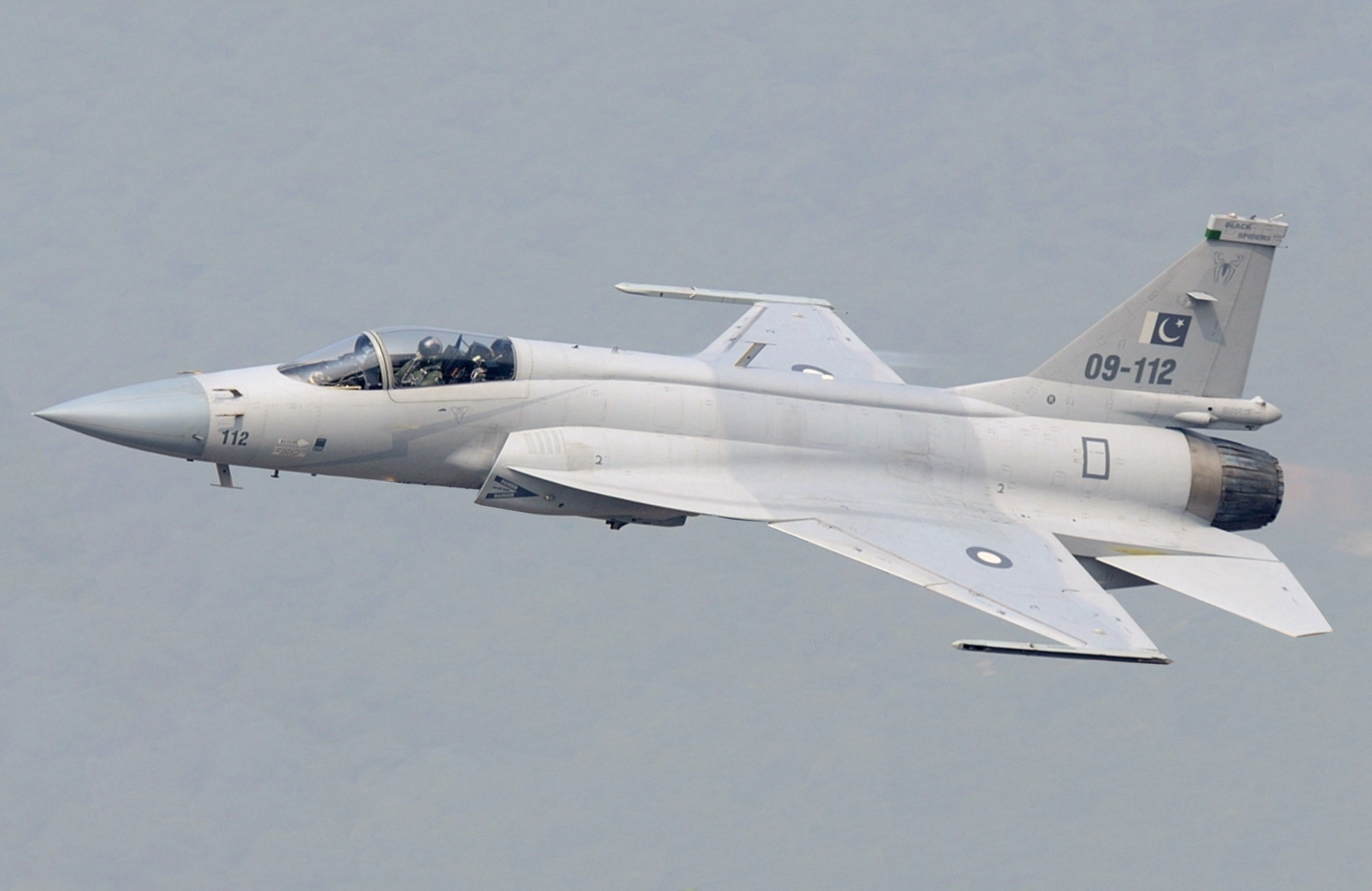 Pakistan_JF-17_(modified).jpg