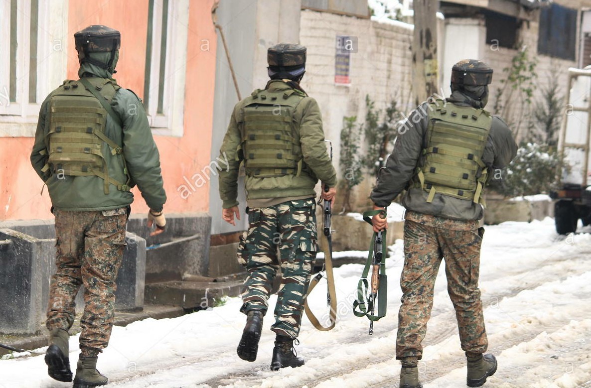 security-forces-in-srinagars-karan-nagar-area-are-currently-locked-M3YWEM~01.jpg