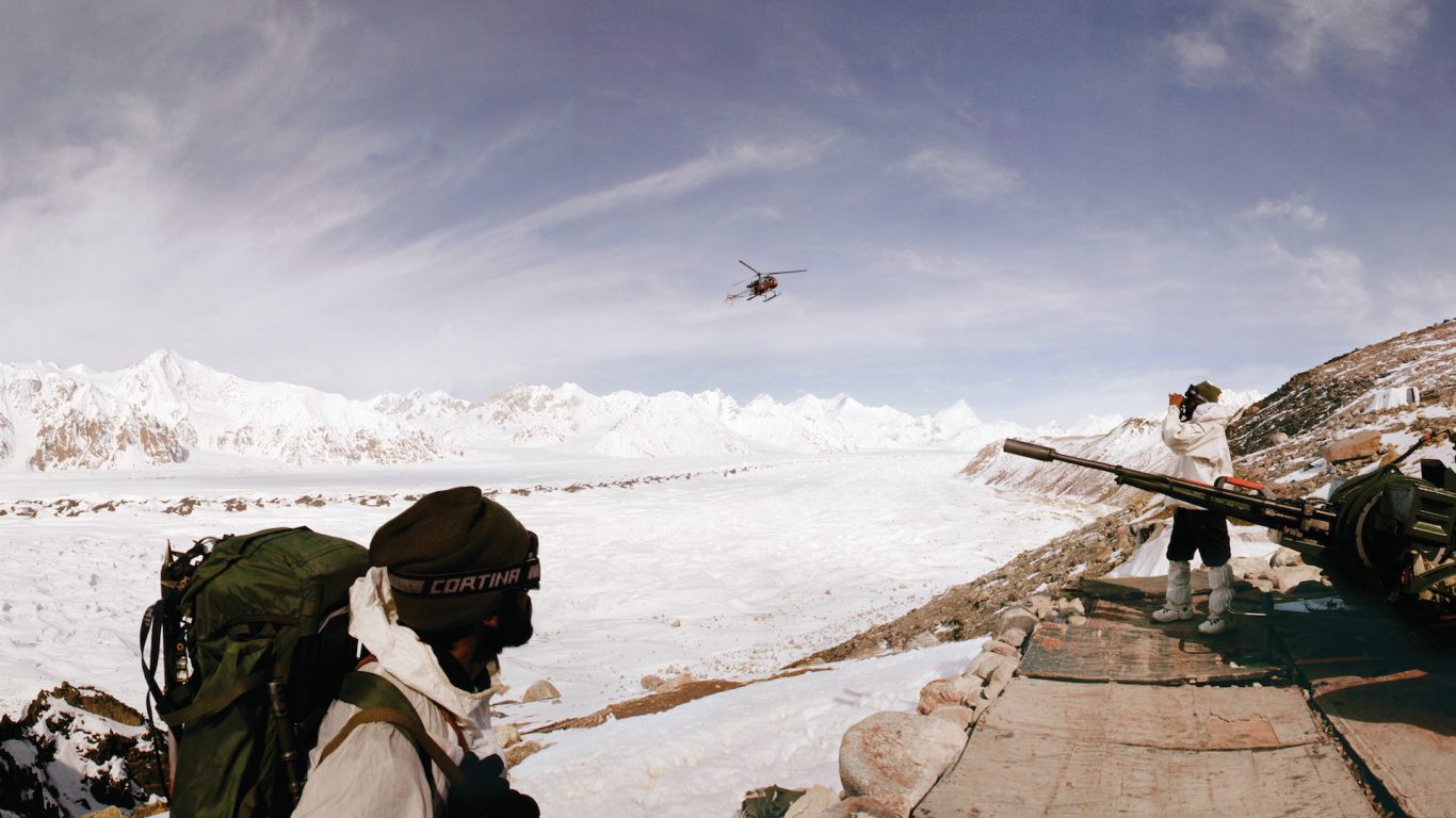 Siachen-Glacier-Indian-Army-Ladakh-1366x768.jpg