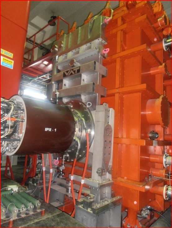 The hydrogen positive ion source on the SST-1 NBI test stand.jpg