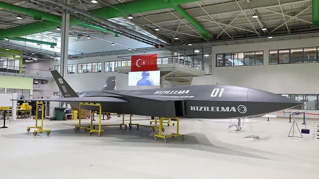 Turkey-shows-a-prototype-of-stealth-unmanned-Bayraktar-fighter.jpg