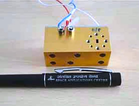 V band Low Noise amplifier.jpg