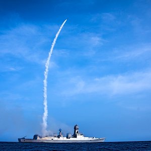 Indian Navy Kolkata Class Launch a LRSAM