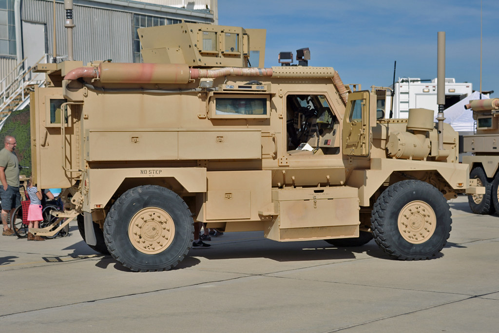 Мрап. MRAP cougar 4x4. Кугуар (MRAP). Бронемашина MRAP Кугуар. MRAP (cougar, Buffalo, m-atv, m1117, m1224 и др.).