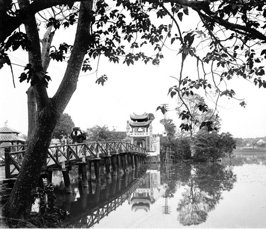Thăng trầm đền Ngọc Sơn, cầu Thê Húc